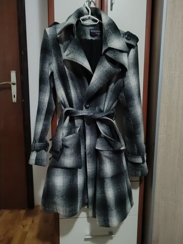 crne jakne zenske: M (EU 38), Plaid, With lining