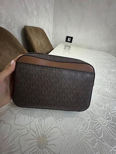 Çantalar: Michael Kors qadın çiyn çantası - Model: kiçik ölçülü crossbody - — 3
