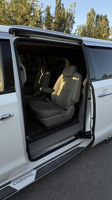 авто каран: Kia Carnival: 2019 г., 2.2 л, Вариатор, Дизель, Минивэн — 9