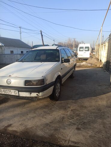 пасат белый: Volkswagen Passat: 1991 г., 1.8 л, Механика, Бензин, Универсал