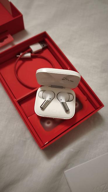 Техника и электроника: OnePlus Buds Pro simsiz qulaqlıq Xüsusiyyətlər: - Aktiv səs-küyün — 2