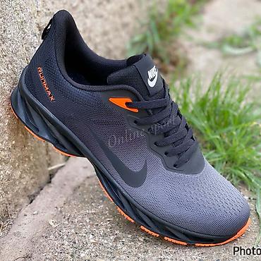 Patike: RunMax 2
41-46
3500 din — 1