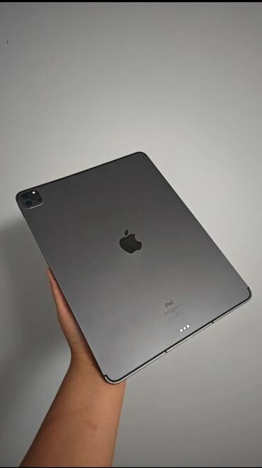 айфоны в бишкеке: Планшет, Apple, память 256 ГБ, 12" - 13", 2G, Б/у, Классический цвет - Серебристый