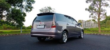 Mitsubishi: Mitsubishi Grandis: 2.4 l | 2003 il 320000 km Van/Minivan — 7