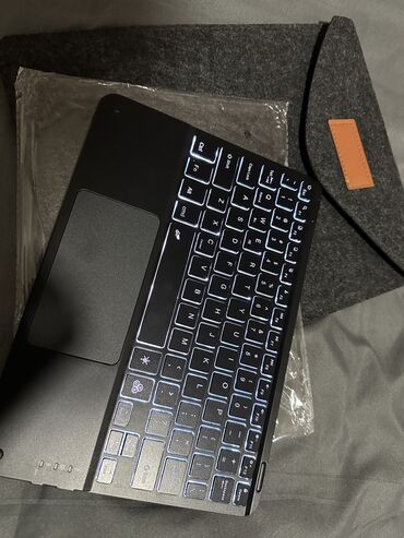 книга из фетра: Продаю новую беспроводную клавиатуру для планшетов Xiaomi, либо