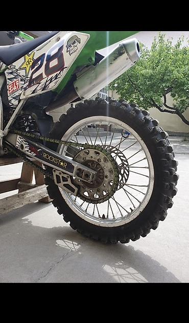 бандит мотоцикл: Кроссовый мотоцикл Kawasaki KX (серия KX-F), зелёный. - Двигатель — 4