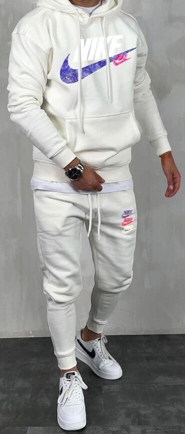 Sportswear: Men's Sweatsuit XL (EU 42)