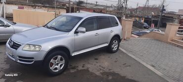 vita maşın: Volkswagen Touareg: 2.5 l | 2004 il Pikap