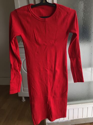 crvena čipkasta haljina: S, bоја - Crvena