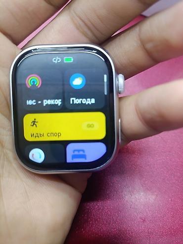 Huawei: Смарт‑часы в стиле Apple Watch, корпус серебристый (примерно 44 мм), с — 5