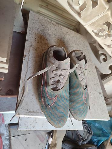 ничего: Футбольные бутсы Nike Phantom где то 3 года назад купил за 2700 долго — 5