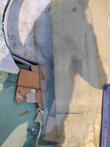 Стекла и комплектующие: Лобовой передний задний боковой различных размеров и форм — 2