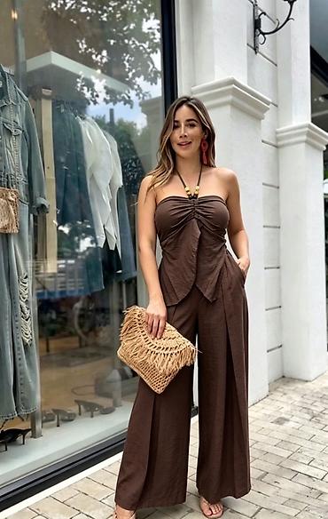 poslala: Ženski set – top bez bretela i široke pantalone
2999 din
S M L — 5