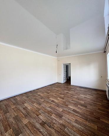 Продажа коттеджей и домов: 🏡🌳 Продается дом в селе Кой-Таш 📍 Локация: ул.Дербишалиева 17 (2 — 3