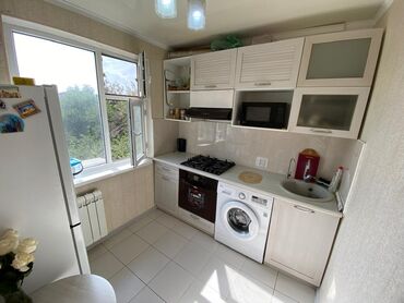 дома в оше: 3 комнаты, 58 м², 104 серия, 4 этаж, Евроремонт