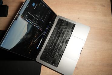Apple MacBook: İşlənmiş Apple MacBook, 14 ", Apple M1 Pro, 512 GB, Ünvandan götürmə — 5