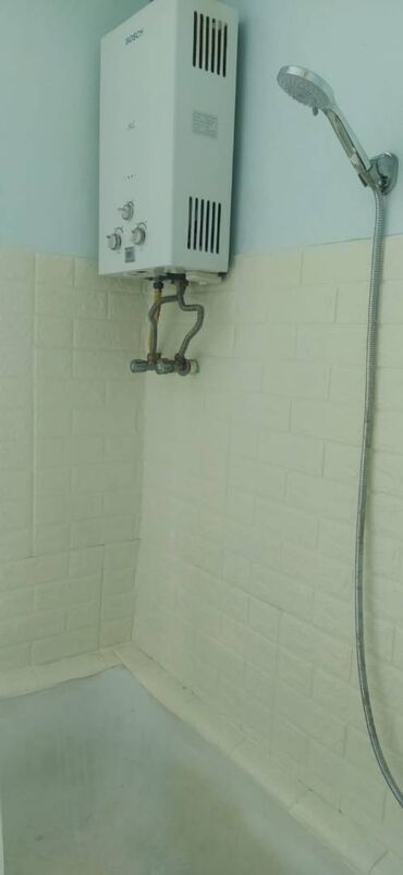 Uzunmüddətli kirayə mənzillər: Memar Əcəmi metro yaxınlığında 5/5 mərtəbə, 2 otaq tam əşyalı mənzil — 8