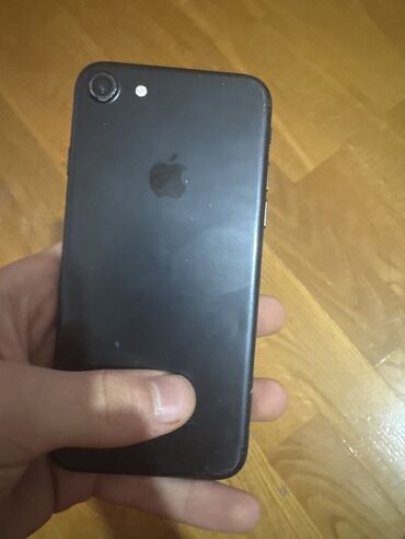 Apple iPhone: IPhone 7, 128 GB