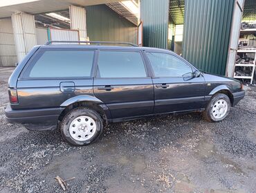 купить шины 165 65 r14 лето: Volkswagen Passat: 1992 г., 1.8 л, Механика, Бензин, Универсал