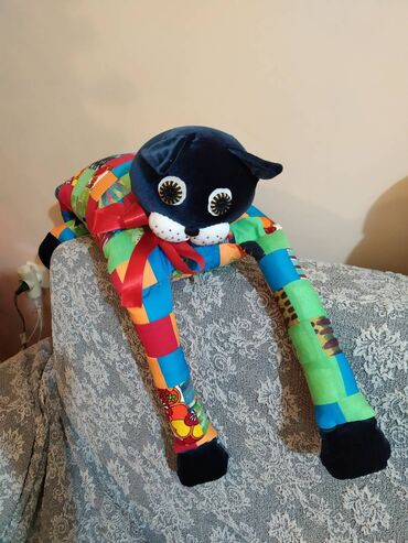 Toys: Χειροποίητες Γάτα Δώρο Πρωτοχρονιάς για ένα παιδί. Γάτα για πιτζάμες
