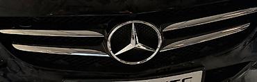Решётка радиатора для Mercedes-Benz (эмблема «звезда» по центру, 3-х