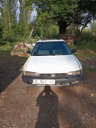 обмен на сонату: Honda Accord: 1991 г., 1.8 л, Механика, Бензин, Седан