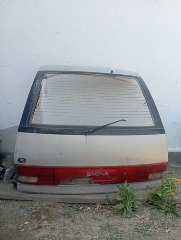 ева полик ош: Багажниктин капкагы Toyota