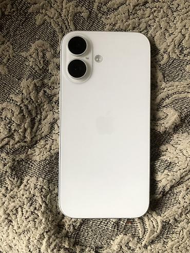 iphone adaptir: IPhone 16 — 2