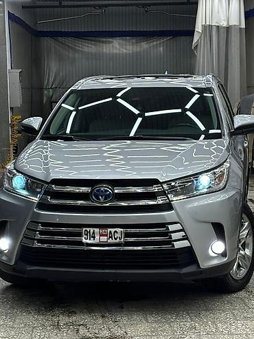 Toyota Highlander: 2018 г., 3.5 л, Автомат, Гибрид, Кроссовер lalafo.kg да — 8 Toyota Highlander: 2018 г., 3.5 л, Автомат, Гибрид, Кроссовер — 8