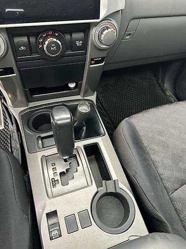 Toyota: Toyota 4Runner: 2009 г., 4 л, Автомат, Бензин, Внедорожник — 8