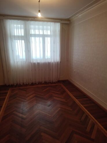 Köhnə tikili: Gəncə, 3 otaqlı, Köhnə tikili, 73 kv. m — 6