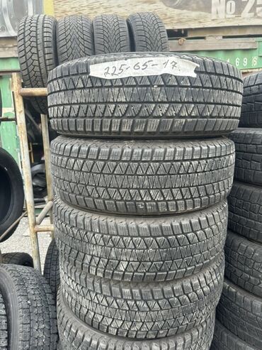купить зимние шины на внедорожник: Зимние шины 225/65 R17 - Размер: 225/65 R17 (указан на бирке) -