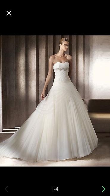 Свадебные платья и аксессуары: Свадебное платье, Pronovias, S, Дизайнерское, V-образный вырез декольте, С корсетом, А-силуэт, Испания, Камни Swarovski, Кружево, Б/у — 3