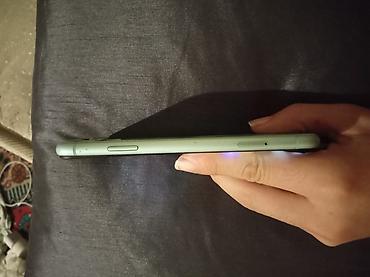 iphone 13 pro islenmis: IPhone 11, 128 GB, Yaşıl, Qırıq — 3