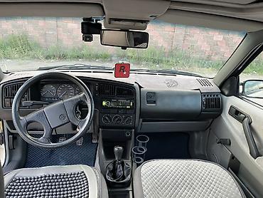 fix jixf: Volkswagen Passat: 1992 г., 1.8 л, Механика, Бензин, Седан — 7