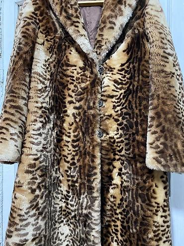 Шубы: Шуба мутон, из Греции, длинна шубы ниже колена, 54 размер, шерсть — 4