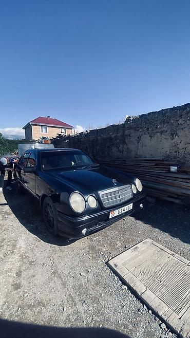 я ищу мерс: Mercedes-Benz E-Class: 1997 г., 2 л, Механика, Бензин, Седан — 9
