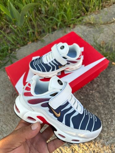 Patike: Decije patike 👟 Veličine: 31, 32, 33, 34, 35, 36 ✨ Udobne, moderne i — 10