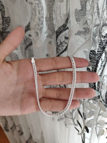 Boşqablar: Gümüş qolbaq və seplər, 925 əyyarlı. İtaliya gümüşləri. ay sonunadək