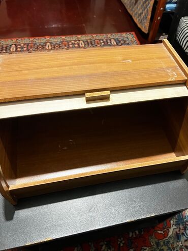 Masa və oturacaq dəstləri: Qonaq otağı üçün, İşlənmiş, Açılmayan, Kvadrat masa, 4 stul — 12