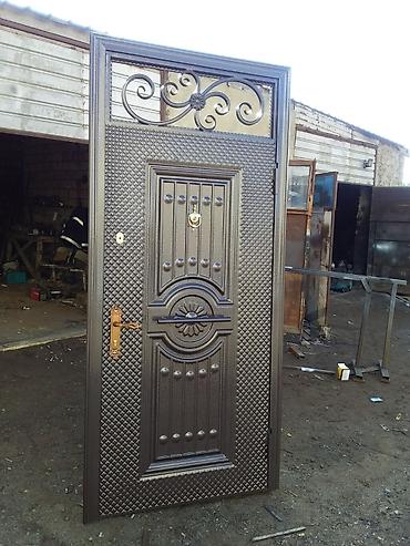 Giriş qapıları: Seyf qapılar Münasib qapılar Dəmir qapı Ev qapıları Çöl qapısı — 7