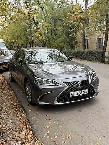 Lexus: Lexus ES: 2019 г., 2.5 л, Вариатор, Гибрид, Седан — 2
