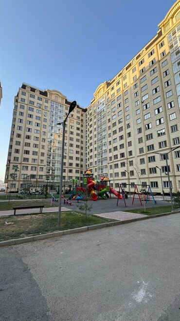 бишкек квартиры продажа: 3 комнаты, 130 м², Элитка, 3 этаж, ПСО (под самоотделку)