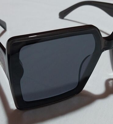 Eynəklər: Gün eynəyi, Gucci, Yeni — 9