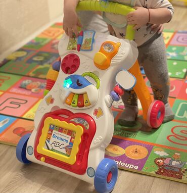 aktivni veš za decu: BBO Toys Muzička guralica za bebe, 6m+