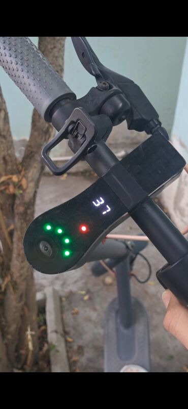 irşad electronics segway: Б/у Электросамокат 8", 351 - 500 Вт, 26 - 35 км/ч, Самовывоз