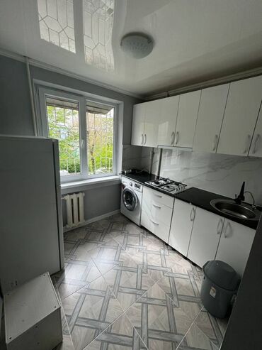 Продажа квартир: 3 комнаты, 58 м², 104 серия, 2 этаж