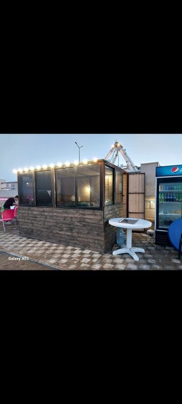 Gözəllik və estetika avadanlığı: Koshk 1500 Azn. Ideal veziyyetdedir. Uzunlugu 3m,eni 2m. Profilden