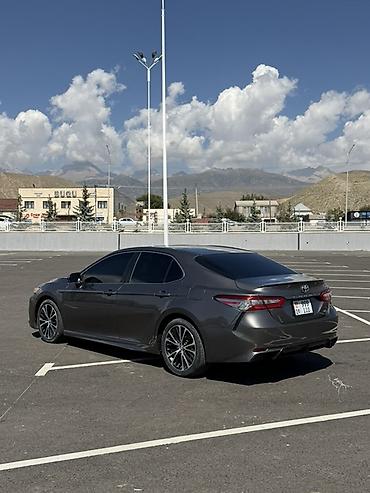 шинен: Toyota Camry: 2018 г., 2.5 л, Автомат, Бензин, Седан — 4