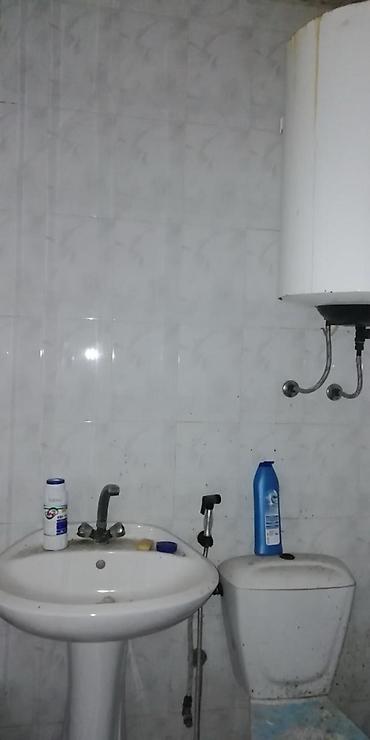 internet klub satilir: 2 bitişik qaraj satılır. 3 faza işıqı var. Qabaq kompyuter salonu — 9